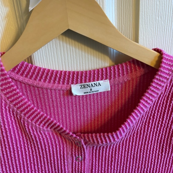 Zenana Outfitters Vibrant Pink Long Sleeve Tee - Picture 2 of 2